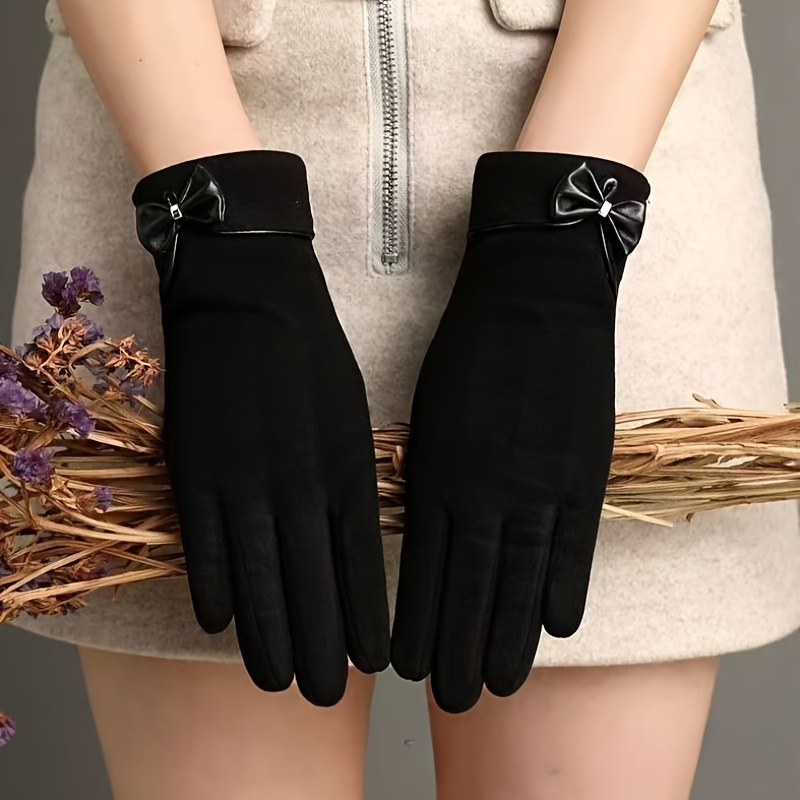 Cycling Commute Essentials - Winter Women's Bow Touch Screen Warm